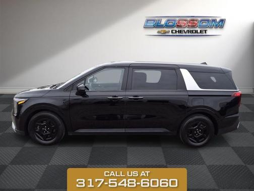 Aurora Black 2025 Kia Carnival LXS