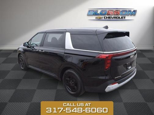 Aurora Black 2025 Kia Carnival LXS