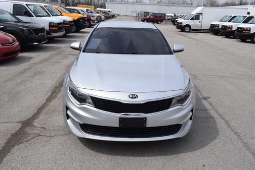 Sparkling Silver 2017 Kia Optima LX