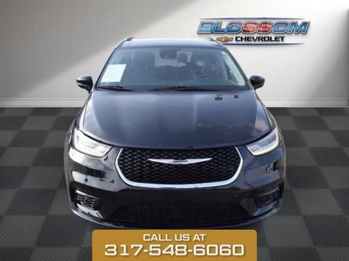 2021 Chrysler Pacifica Touring-L