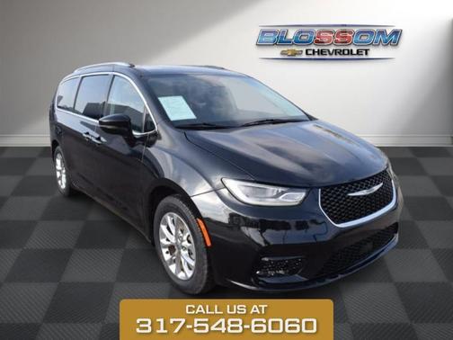 2021 Chrysler Pacifica Touring-L