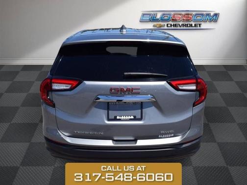 Sterling 2024 GMC Terrain SLE