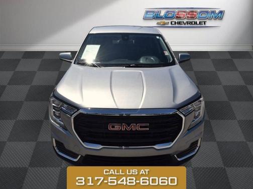 Sterling 2024 GMC Terrain SLE