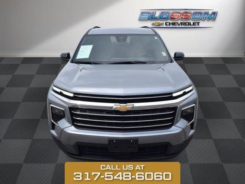 Sterling Gray Metallic 2025 Chevrolet Traverse LT