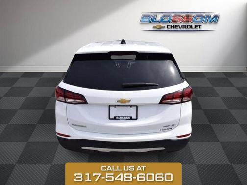 Summit White 2024 Chevrolet Equinox LT