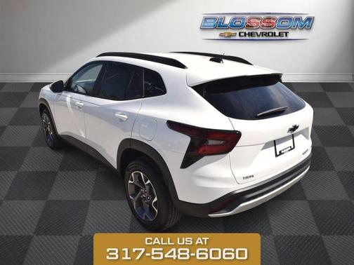 Summit White 2026 Chevrolet Trax LT