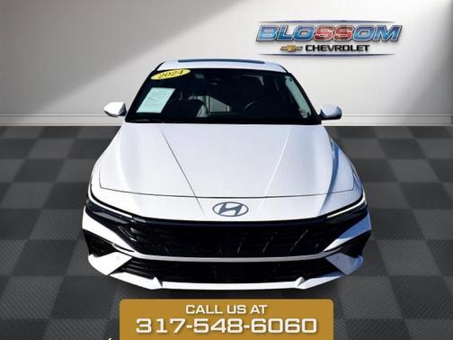 2024 Hyundai ELANTRA Limited