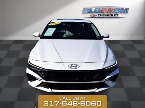 2024 Hyundai ELANTRA Limited