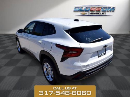 2025 Chevrolet Trax LS