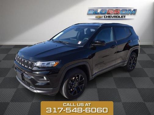 Diamond Black 2025 Jeep Compass Latitude
