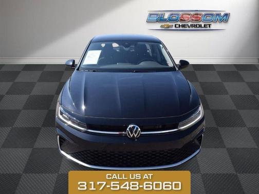 Deep Black Pearl Effect 2025 Volkswagen Jetta 1.5T S