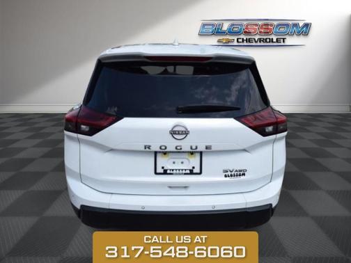 2024 Nissan Rogue SV