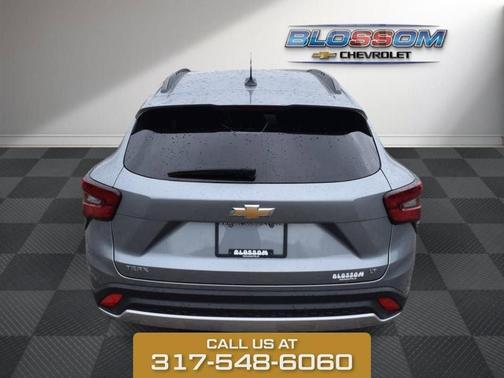 Sterling Gray Metallic 2025 Chevrolet Trax LT