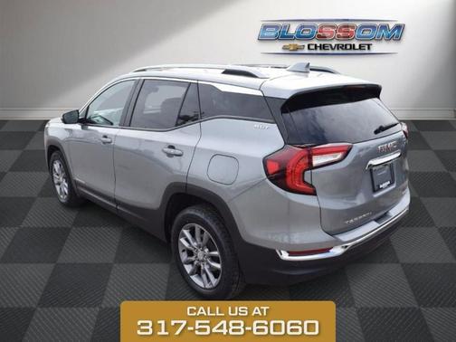 Sterling 2024 GMC Terrain SLT