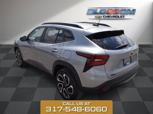 Sterling Gray Metallic 2025 Chevrolet Trax 2RS