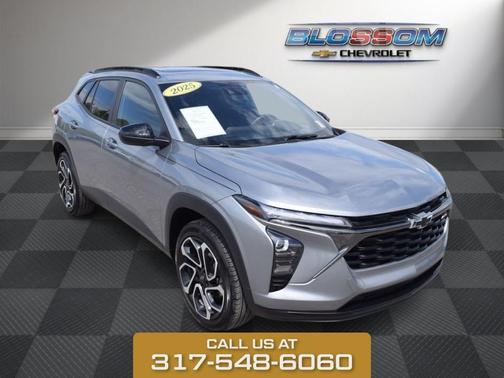 Sterling Gray Metallic 2025 Chevrolet Trax 2RS