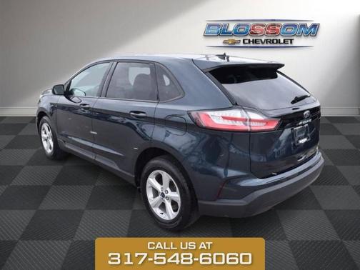 2022 Ford Edge SE