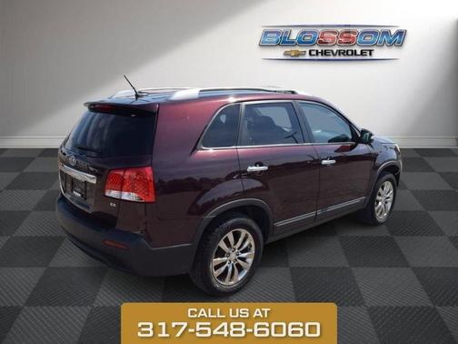 Dark Cherry 2011 Kia Sorento EX
