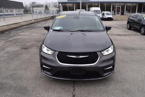 2023 Chrysler Pacifica Touring-L