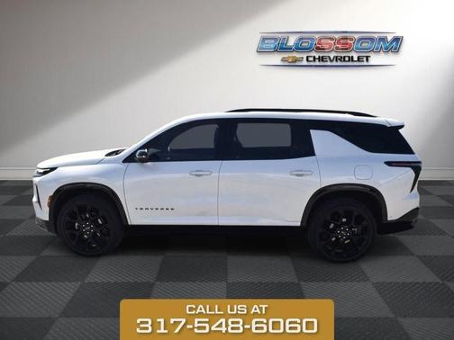 Pearl 2024 Chevrolet Traverse RS