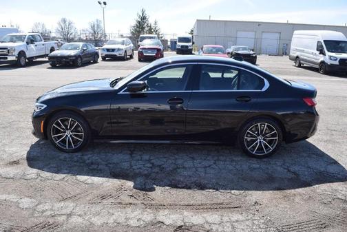 2021 BMW 330 i xDrive