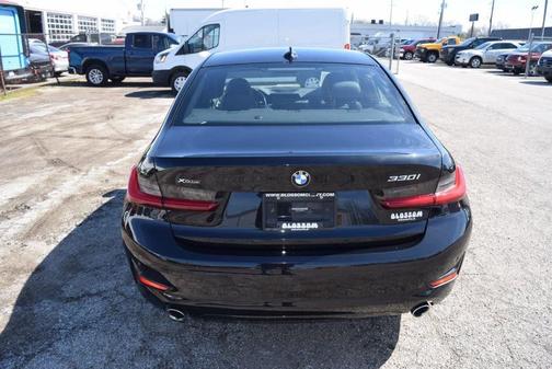 2021 BMW 330 i xDrive