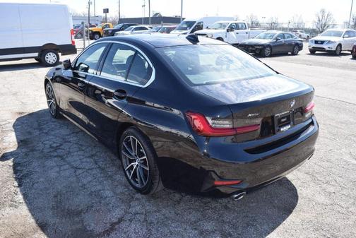 2021 BMW 330 i xDrive