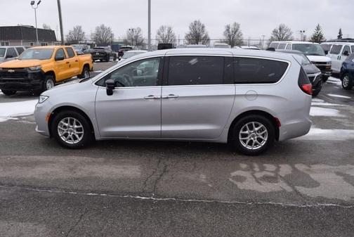 2024 Chrysler Pacifica Touring-L