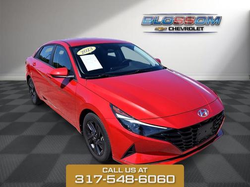 2023 Hyundai ELANTRA SEL