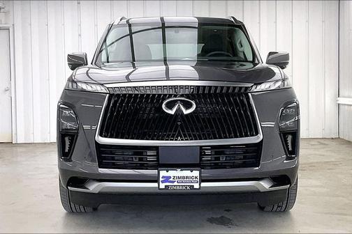 2025 INFINITI QX80 LUXE