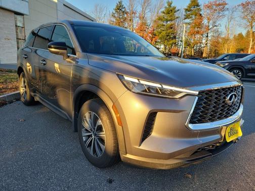 2024 INFINITI QX60 PURE