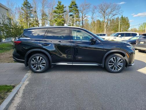 Diamond Black 2026 INFINITI QX60 Luxe