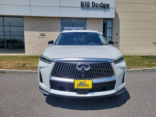 Radiant White 2026 INFINITI QX60 LUXE