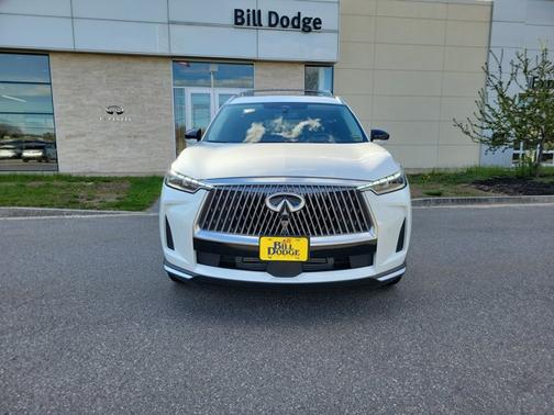 Radiant White 2026 INFINITI QX60 LUXE