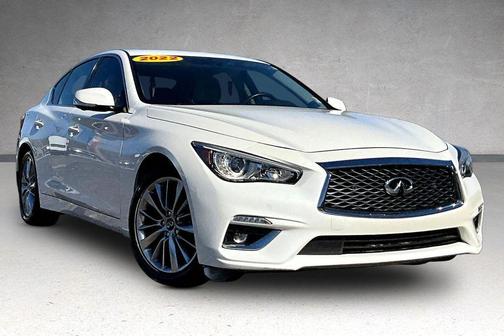Majestic White 2022 INFINITI Q50 LUXE