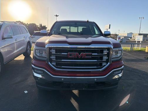 Red Quartz Tintcoat 2018 GMC Sierra 1500 SLT