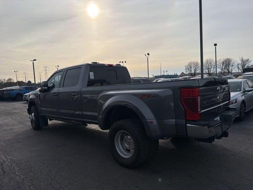 Gray Metallic 2022 Ford F-350 Lariat DRW