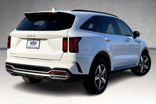 Glacial White Pearl 2023 Kia Sorento S