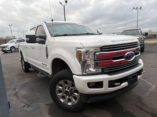 White Platinum Clearcoat Metallic 2019 Ford F-250 Lariat