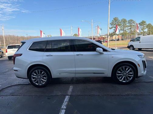 Crystal White Tri-Coat 2021 Cadillac XT6 Premium Luxury FWD