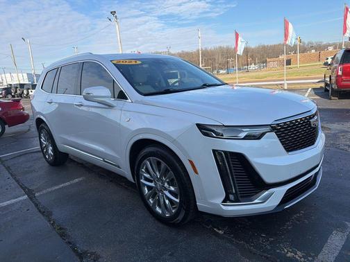 Crystal White Tri-Coat 2021 Cadillac XT6 Premium Luxury FWD