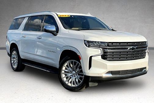 Iridescent Pearl Tricoat 2023 Chevrolet Suburban Premier