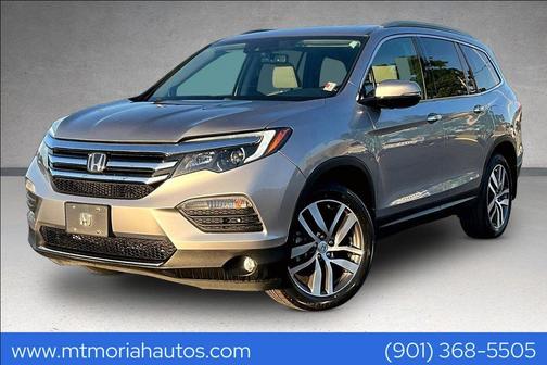 Silver 2017 Honda Pilot Elite