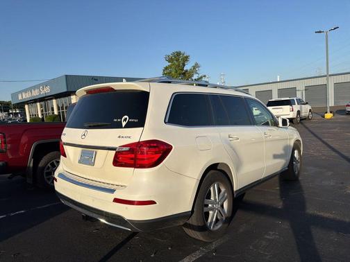 White 2015 Mercedes-Benz GL-Class GL 450 4MATIC
