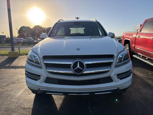 White 2015 Mercedes-Benz GL-Class GL 450 4MATIC
