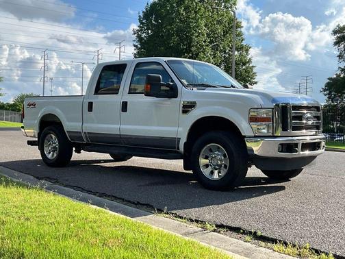 White 2008 Ford F-250 Lariat