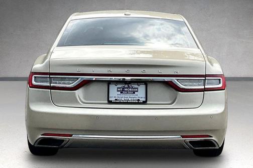White Gold Metallic 2017 Lincoln Continental Select