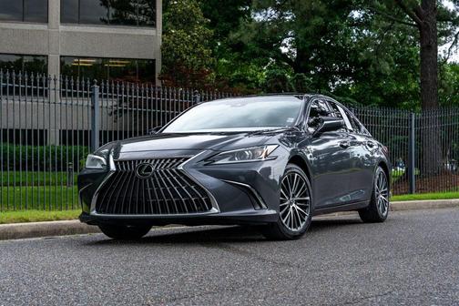 Gray 2023 Lexus ES 350 350