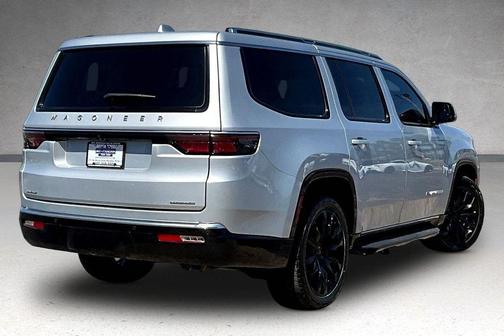 Silver Zynith 2022 Jeep Wagoneer Series I