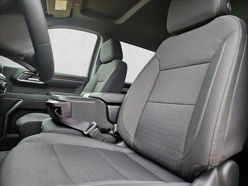 Summit White 2026 Chevrolet Silverado 1500 LT